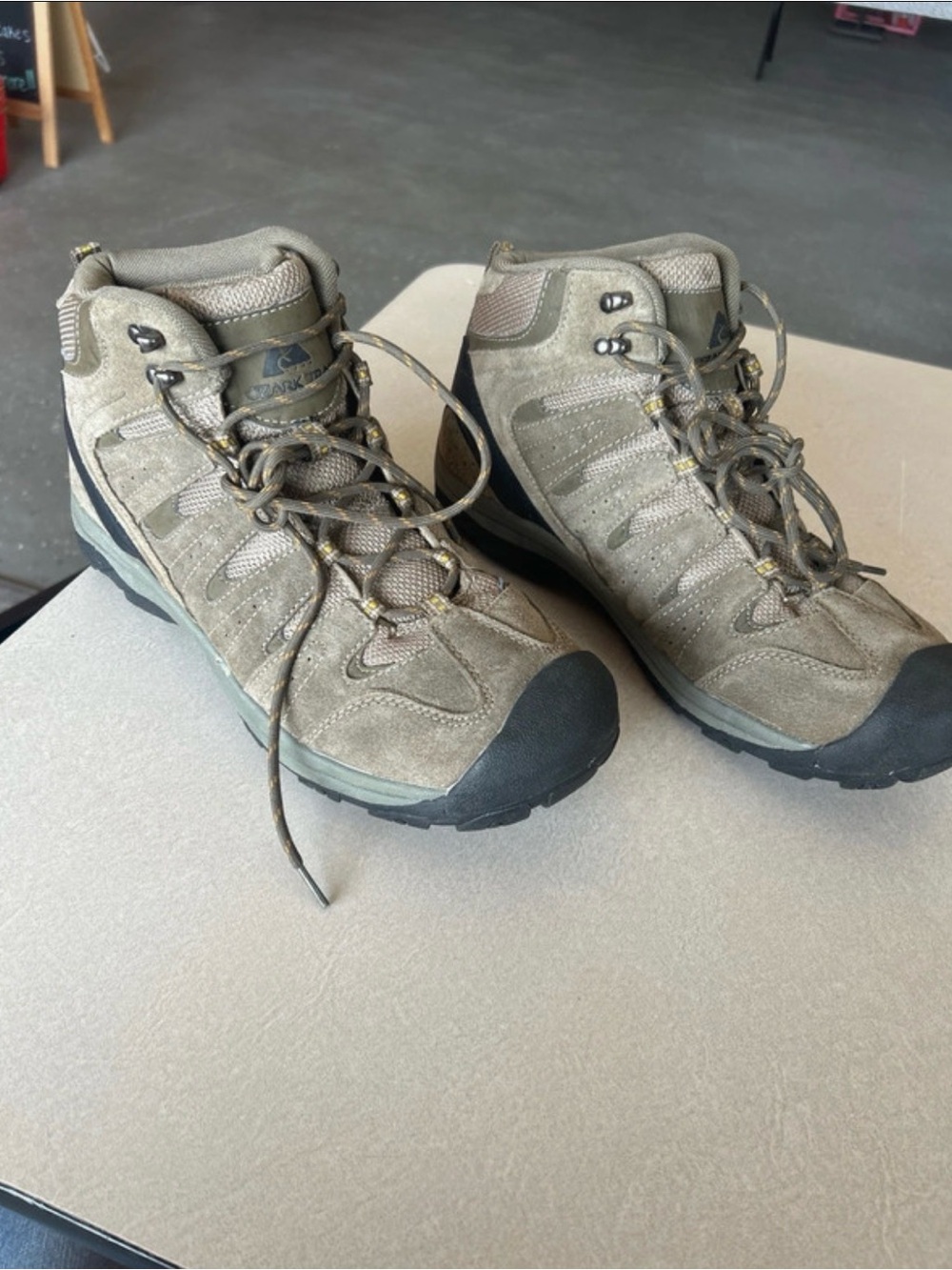 Ozark Trail Olive Brown Men's Hiking Sneakers